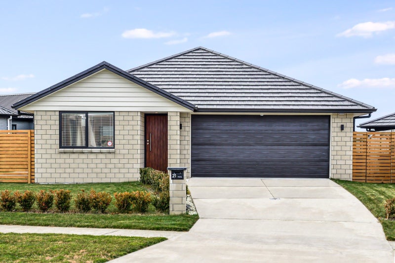 21 Keerangi Place, Rototuna North, Hamilton - Carousel 1