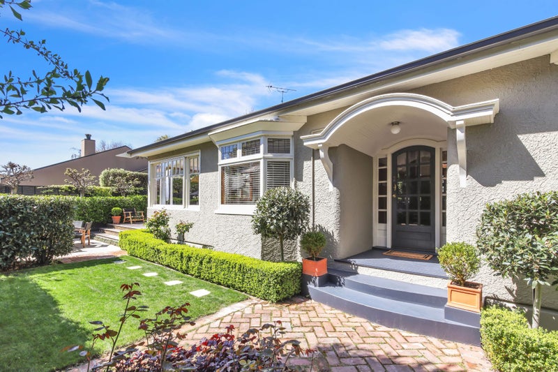 58 Severn Street, St Albans, Christchurch - Carousel 1