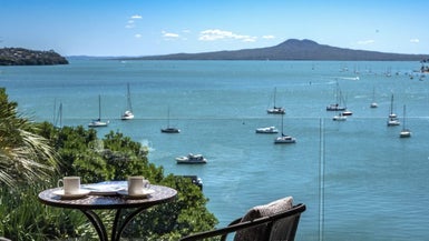 33 Takutai Avenue, Half Moon Bay, Auckland - Carousel 1