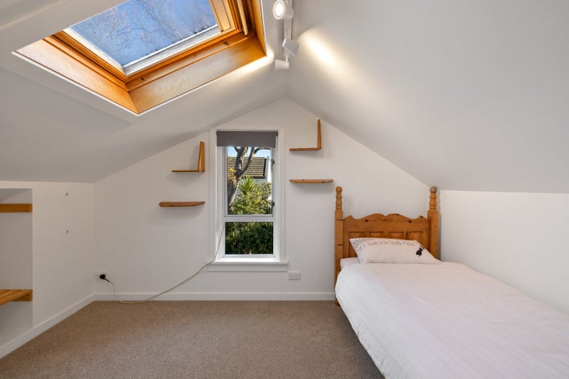 15 Buxton Terrace, Saint Martins, Christchurch - Carousel 2