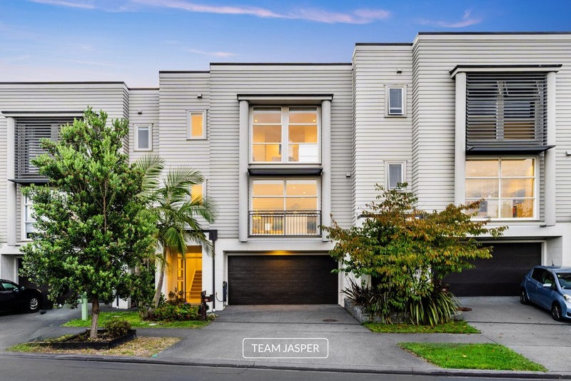 101 Barbarich Drive, Stonefields, Auckland - Carousel 1