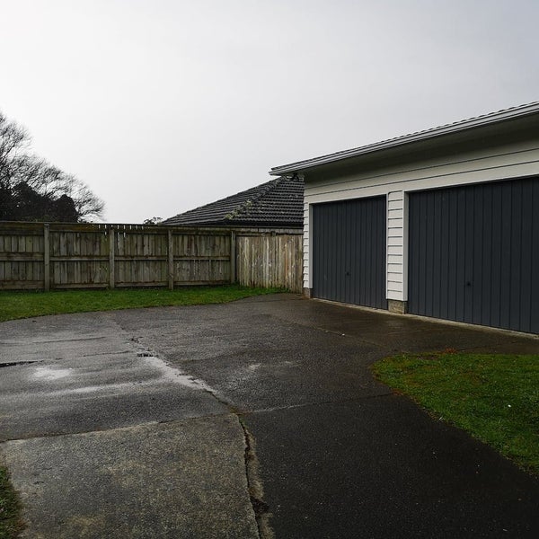 2 Fyvie Avenue, Tawa, Wellington - Carousel 13