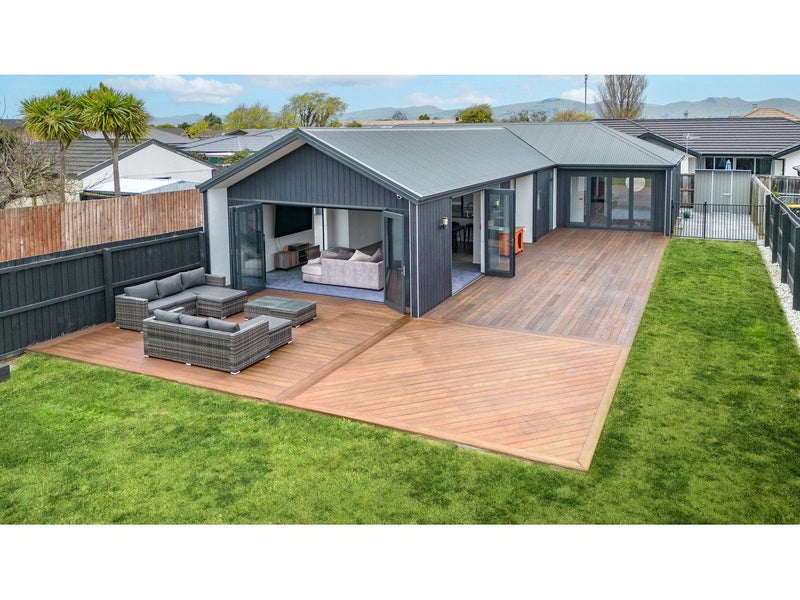 44A Bower Avenue, New Brighton, Christchurch - Carousel 1