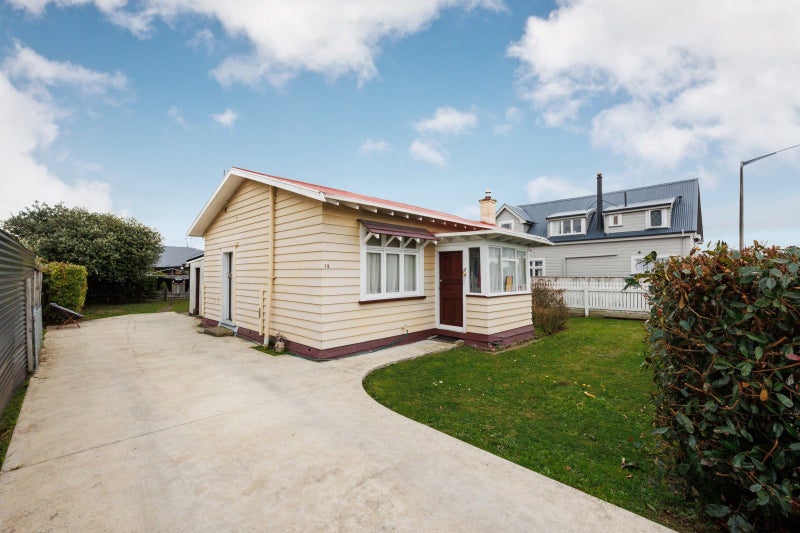 12 Fitzroy Street, Terrace End, Palmerston North - Carousel 2