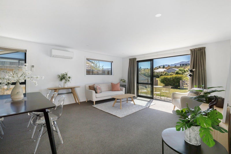 6 Northbrook Place, Lower Shotover, Queenstown - Carousel 1