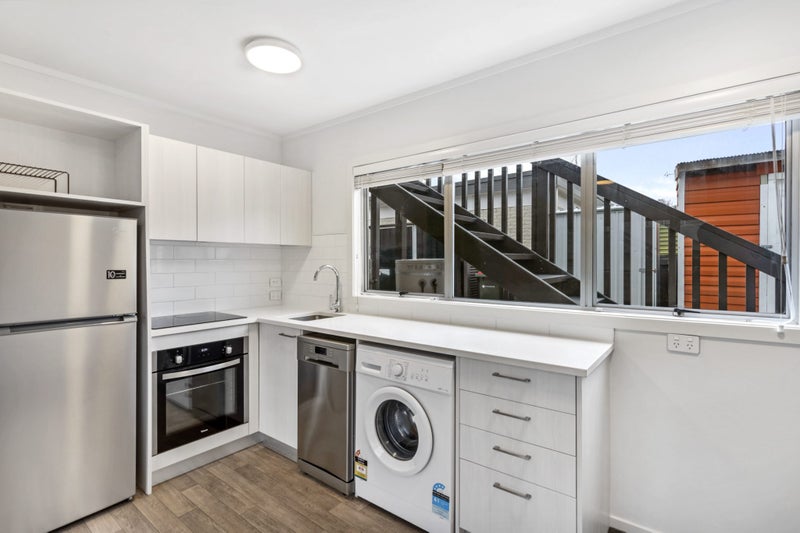 1/19 Houghton Street, Meadowbank, Auckland - Carousel 2