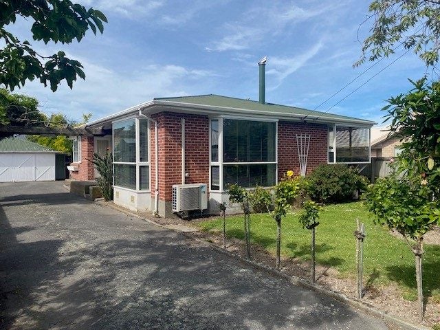 46 Sawyers Arms Road, Northcote, Christchurch - Carousel 2