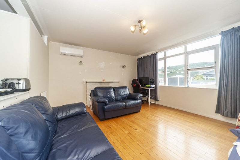 7/55 Apu Crescent, Lyall Bay, Wellington - Carousel 2