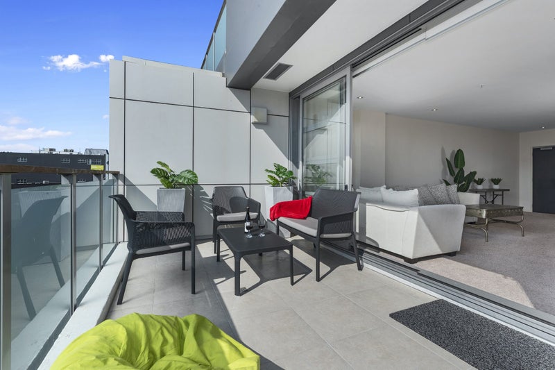 307/16 Huron Street, Takapuna, Auckland - Carousel 2