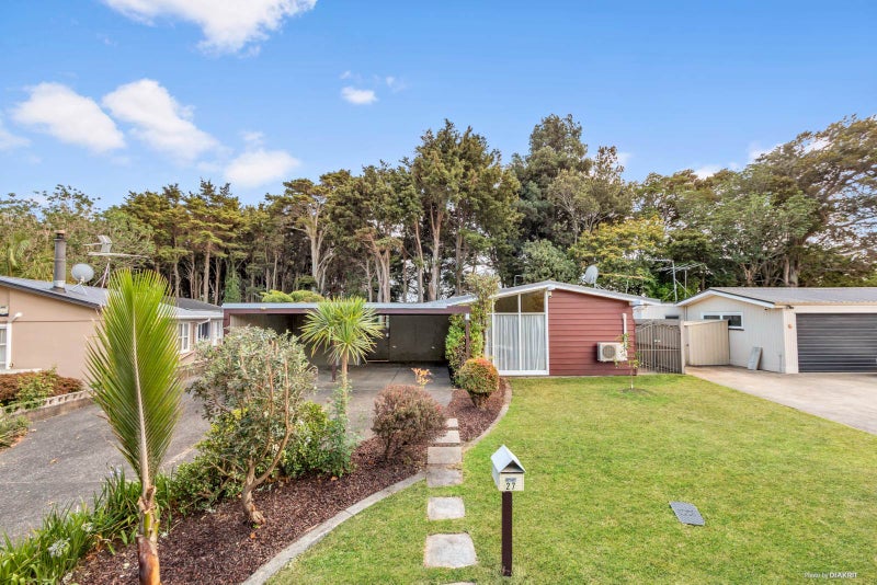 27 Collie Street, Hillpark, Auckland - Carousel 1