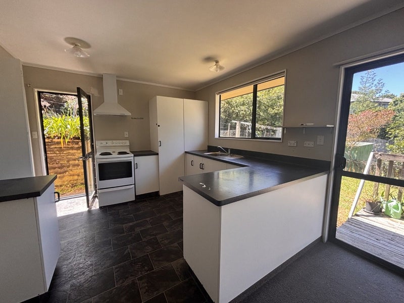 10A Saint Anne Place, Toi Toi, Nelson - Carousel 2