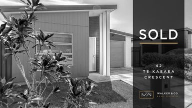 42 Te Kaeaea Crescent, Wallaceville, Upper Hutt - Carousel 1