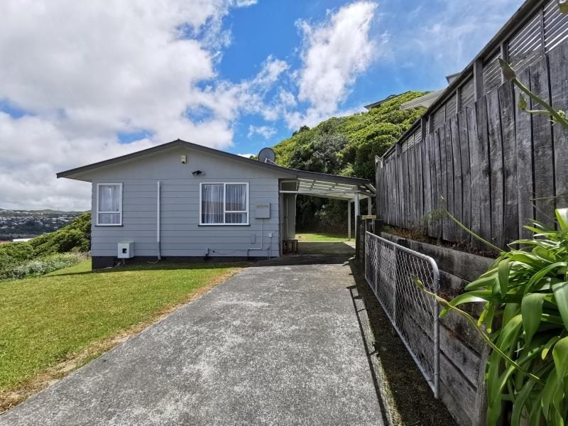 12 Evesham Place, Newlands, Wellington - Carousel 1
