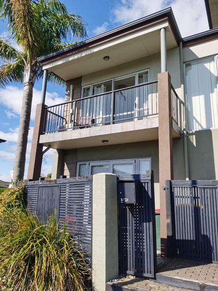 6/29 Haven Drive, East Tamaki, Auckland - Carousel 2