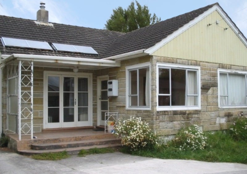 46 Claude Street, Fairfield, Hamilton - Carousel 2