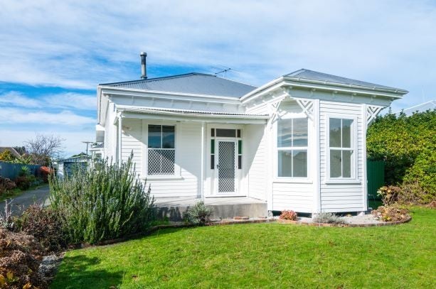 12 Waverley Street, Elgin, Gisborne - Carousel 1