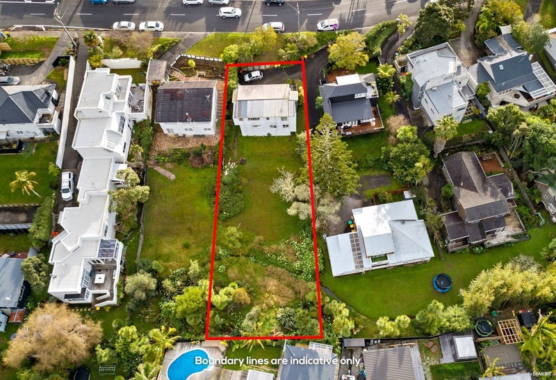 26 Matipo Road, Mairangi Bay, Auckland - Carousel 1