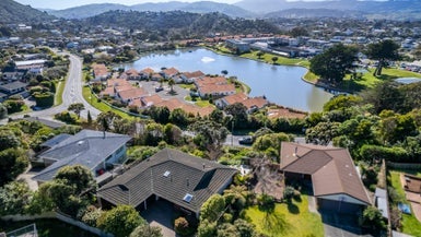 15 Longitude Place, Whitby, Porirua - Carousel 1