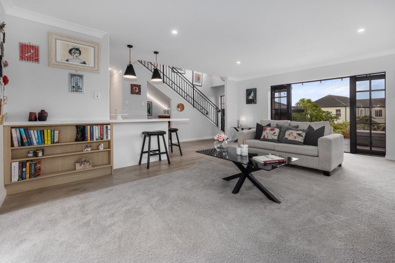 25 Kilkelly Close, Tawa, Wellington - Carousel 1