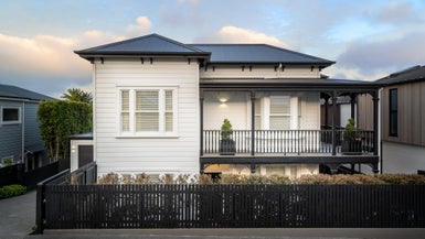 25 Hackett Street, Saint Marys Bay, Auckland - Carousel 1