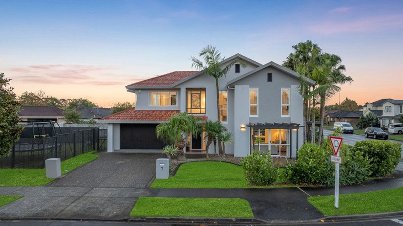 7 Redcastle Drive, East Tamaki, Auckland - Carousel 1