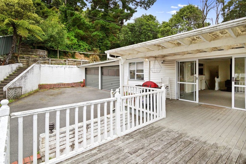 15 Reuben Grove, Naenae, Lower Hutt - Carousel 2