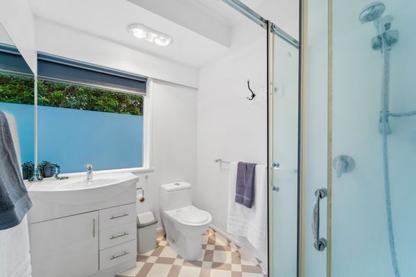 30 Heathcote Road, Castor Bay, Auckland - Carousel 2