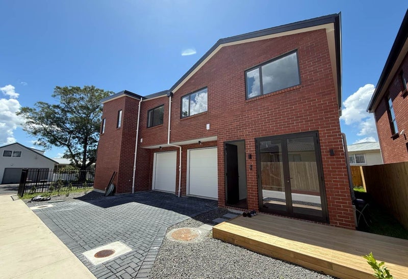 28B Pinedale Place, Henderson, Auckland - Carousel 1