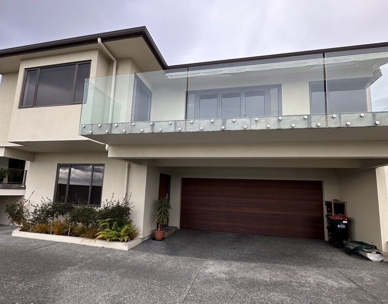 125A Chaucer Road North, Hospital Hill, Napier - Carousel 1