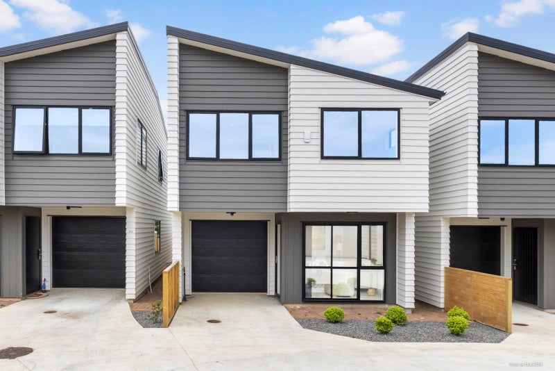 29B Mackenzie Street, Te Atatū South, Auckland - Carousel 1