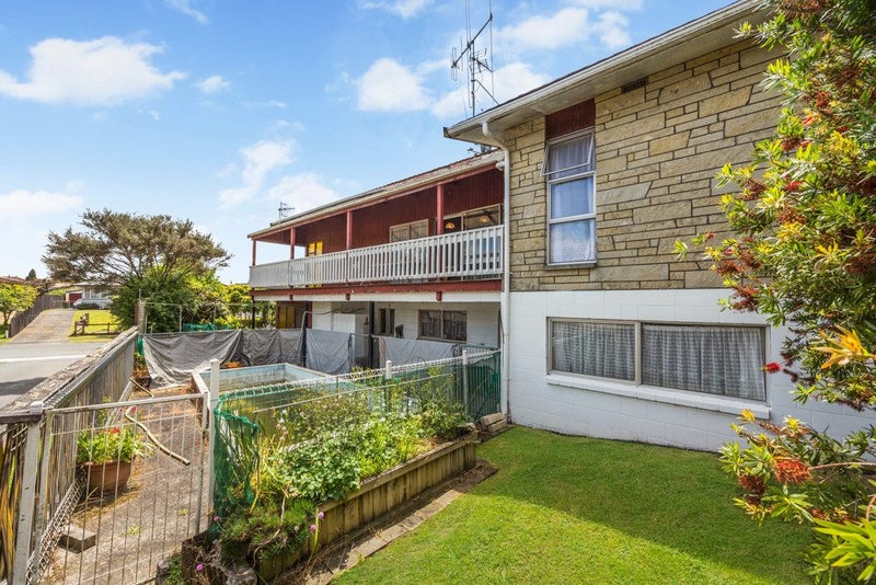 16 Irene Crescent, Dinsdale, Hamilton - Carousel 2