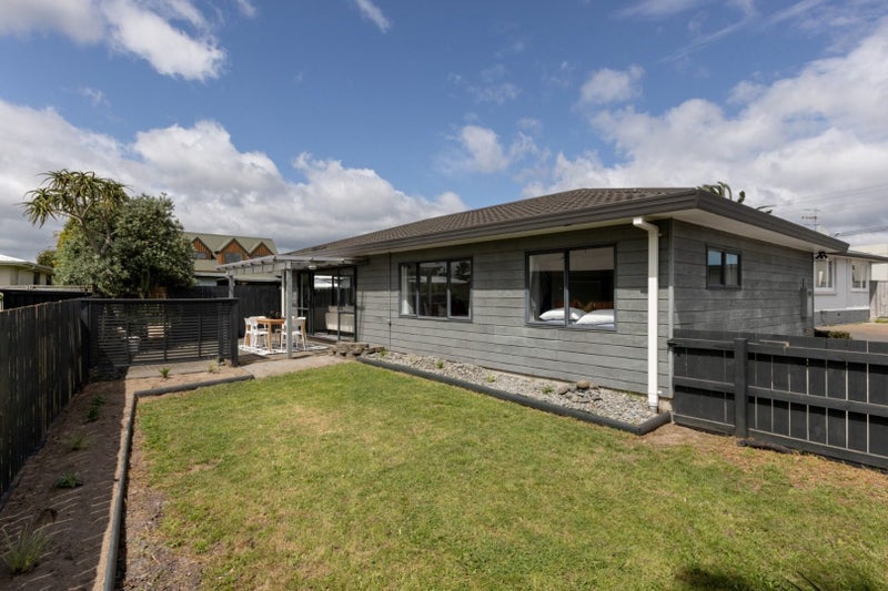 579B Maunganui Road, Mount Maunganui, Mount Maunganui - Carousel 2