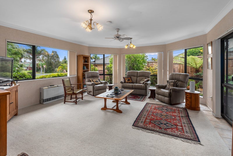 5 Maurton Place, Onerahi, Whangarei - Carousel 2