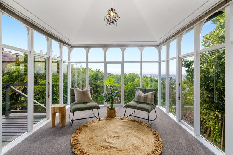 241 Cannon Hill Crescent, Mount Pleasant, Christchurch - Carousel 1