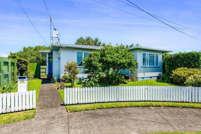 36 Trafalgar Street, Westown, New Plymouth - Carousel 1