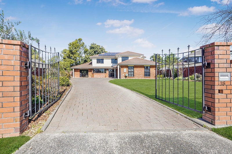 18 Longwood Place, Harrowfield, Hamilton - Carousel 1