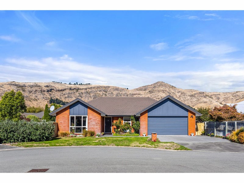 10 The Tors, Heathcote Valley, Christchurch - Carousel 1