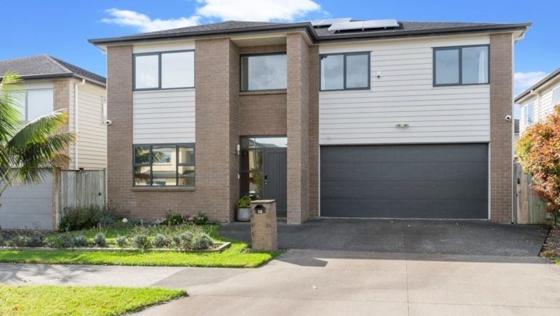 22 Charlestown Drive, Flat Bush, Auckland - Carousel 1