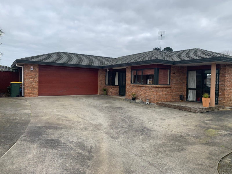 16B George Crescent, Buckland, Pukekohe - Carousel 1