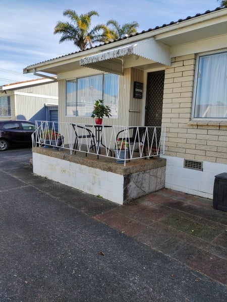 2/26 Mount Smart Road, Onehunga, Auckland - Carousel 2