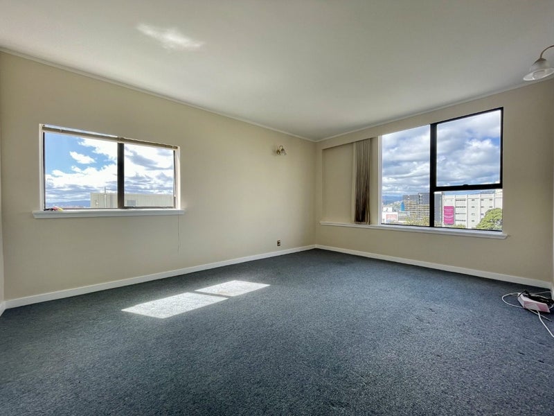 46/70 Hobson Street, Thorndon, Wellington - Carousel 2