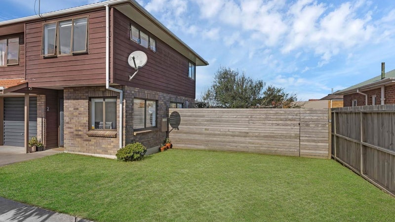 2/104 Blockhouse Bay Road, Avondale, Auckland - Carousel 1