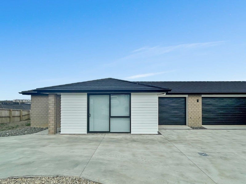 19 Arahi Place, Rototuna North, Hamilton - Carousel 1
