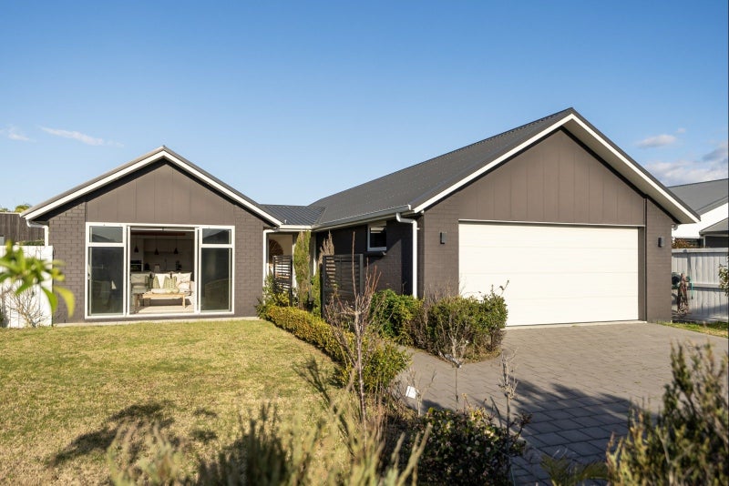 83 Sandhurst Drive, Papamoa Beach, Papamoa - Carousel 1