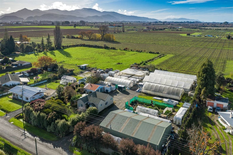 24 Vickerman Street, Grovetown, Blenheim - Carousel 1