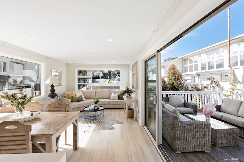 587 Mount Albert Road, Royal Oak, Auckland - Carousel 2