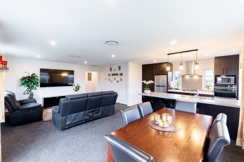 15 Mary Carpenter Avenue, Yaldhurst, Christchurch - Carousel 2