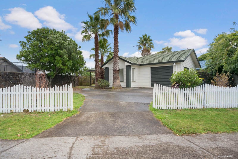 58 Riverton Drive, Randwick Park, Auckland - Carousel 1