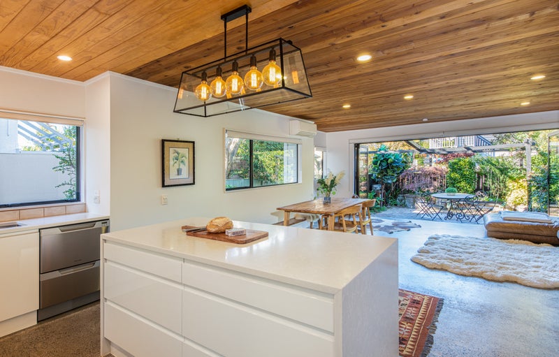 1/5 Park Avenue, Takapuna, Auckland - Carousel 2