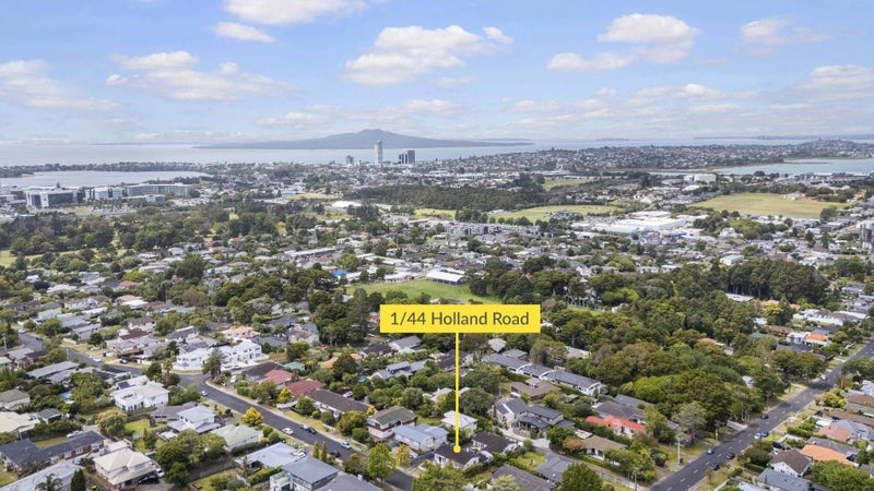 1/44 Holland Road, Hillcrest, Auckland - Carousel 20
